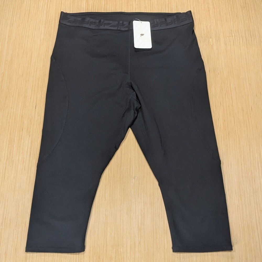 NWT Fabletics High Waisted PowerHold Logo Crop Capri Leggings Black Women's 3X